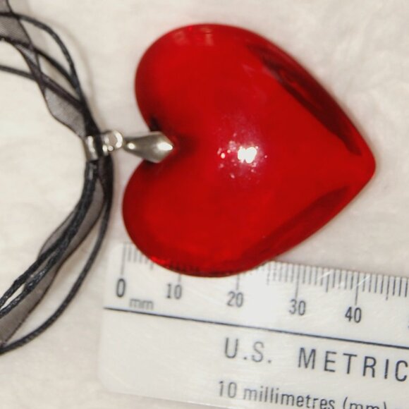 NEW Large Red Glass Heart Necklace - Picture 4 of 7
